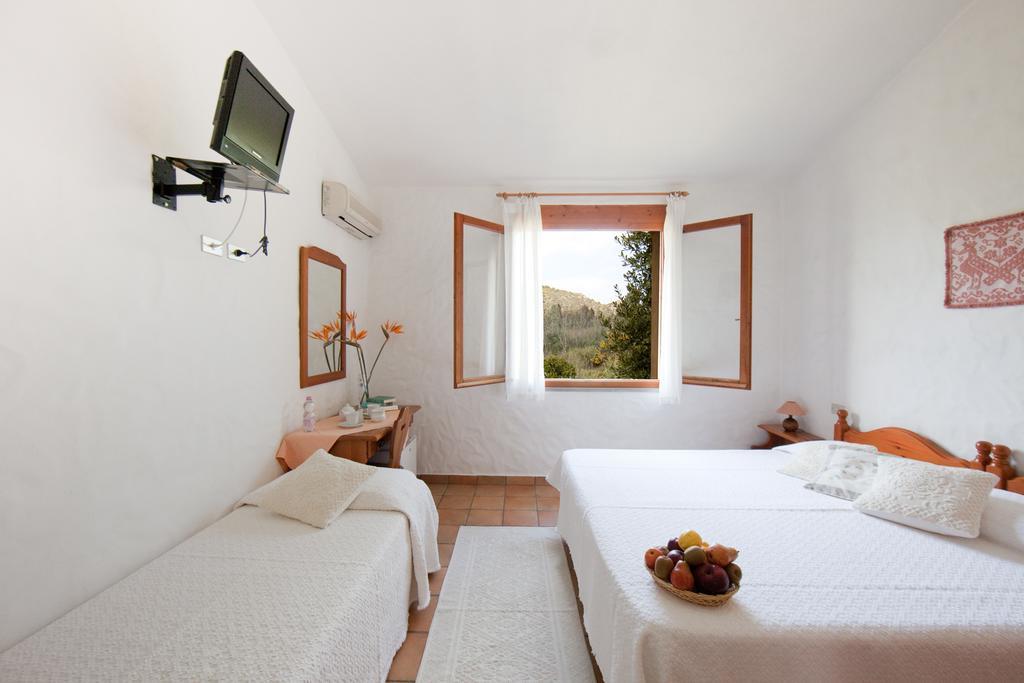 Hotel S'Obreschida Castiadas Rum bild