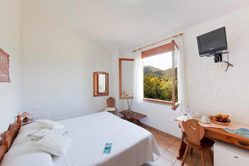 Hotel S'Obreschida Castiadas Rum bild
